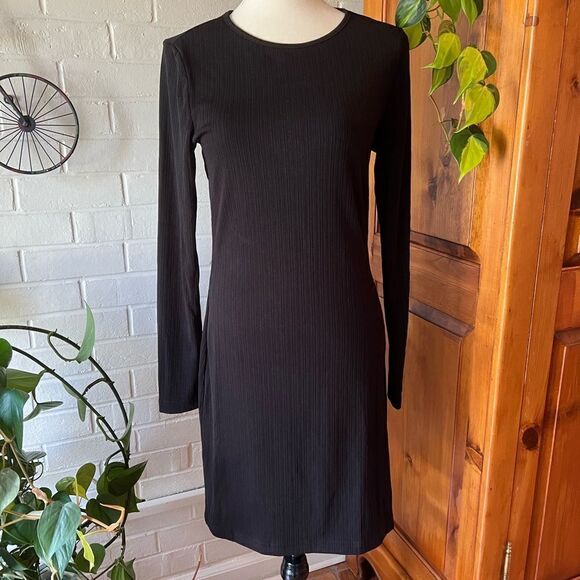 WALTER Baker long sleeve Crewneck knit dress cut out back black size L - Picture 3 of 5